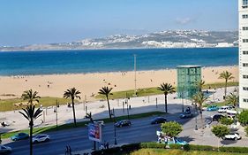 Luxury Sea And Marina View Apartment